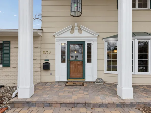 6716 W Shore Dr, Edina, MN 55435