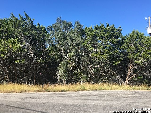 2nd image of 536 Aspen