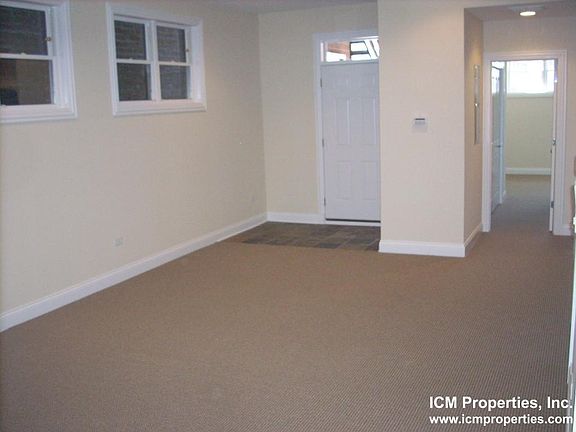 4th image of 1401 W Altgeld St #K101
