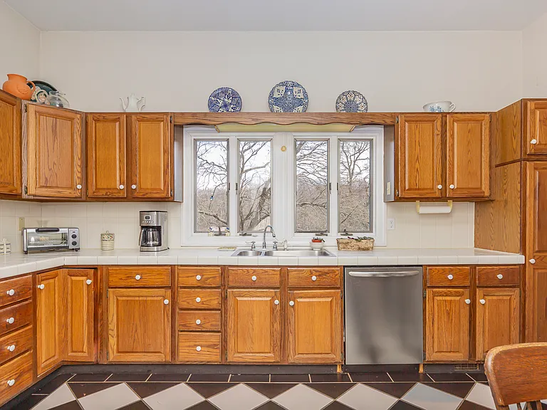 4 Peppermill Ln — Photo 16