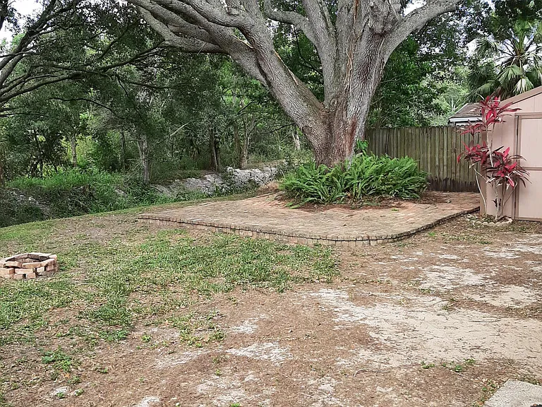 1811 Tarah Trace Dr — Photo 26