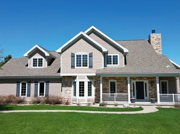 7588 Baltic Dr, Verona, WI 53593
