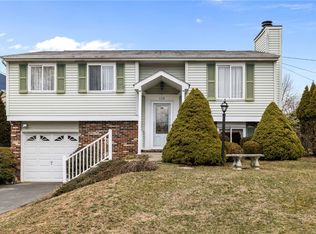 110 Lager Dr, Gibsonia, PA 15044