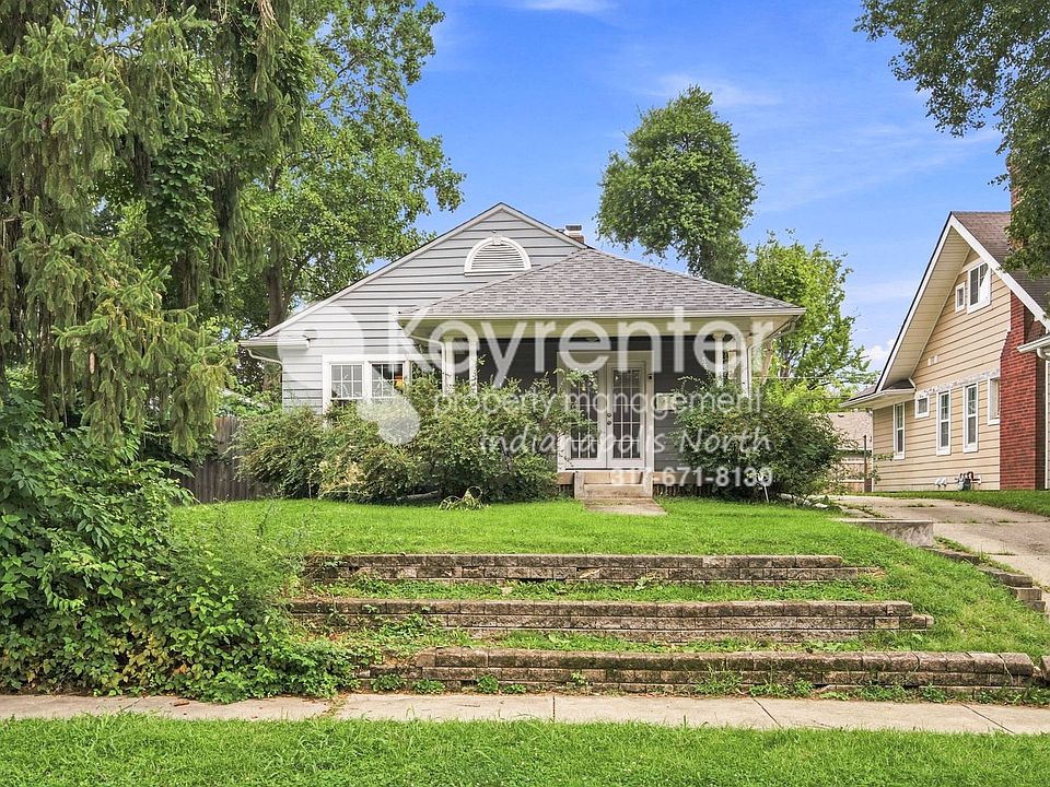 1st image of 528 W 43rd St