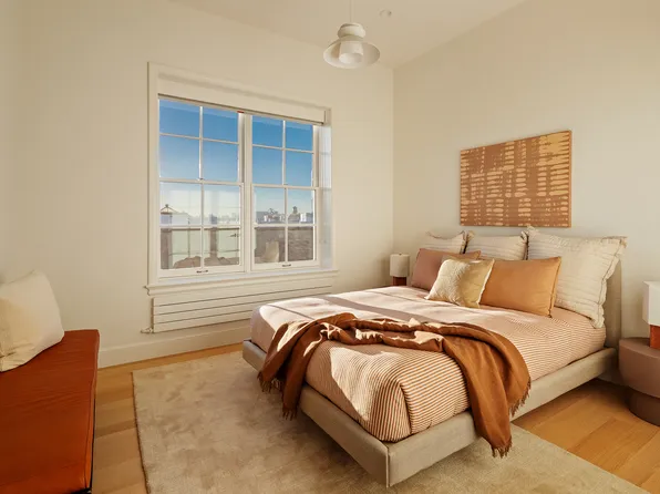 155 Noble Street image 17 of 22