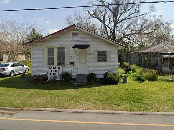 2nd image of 808 N Acadian Thwy E