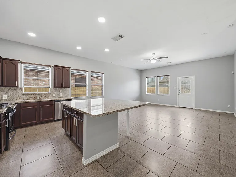 13306 Hickory Springs Ln — Photo 3