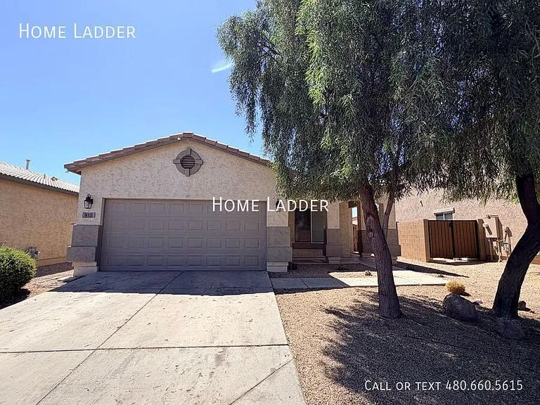 915 E Gold Dust Way — Photo 1