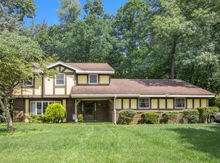 56620 Brave Dr, Three Rivers, MI 49093