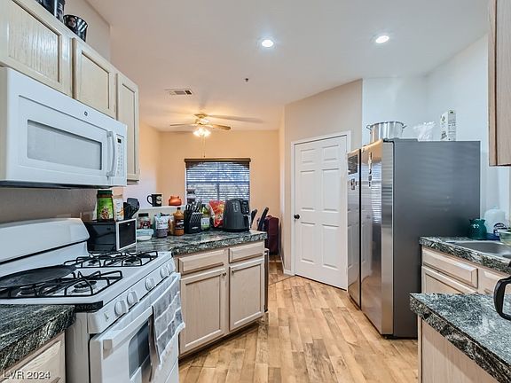 5th image of 6480 Annie Oakley Dr Unit 721