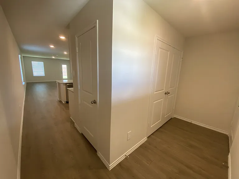 1818 Potomac Ln — Photo 7