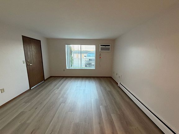 3rd image of 2721 Humboldt Rd #1