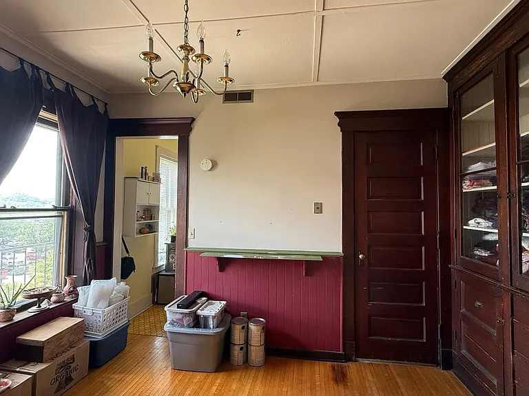 52 E Court St #3E — Photo 9