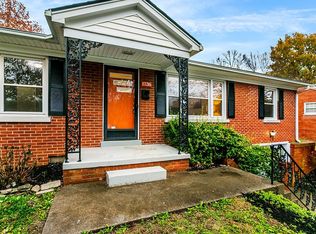 1736 Traveller Rd, Lexington, KY 40504