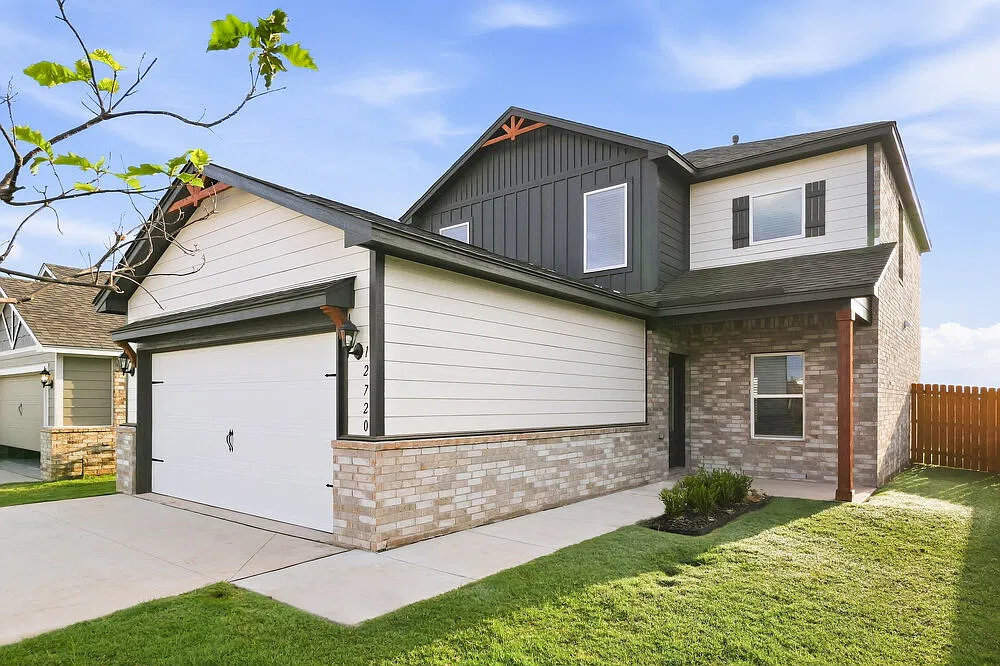 4 bed, 3.0 bath, 1903 sqft, $1,995 — Photo 4