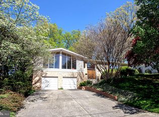 5804 Marbury Rd, Bethesda, MD 20817