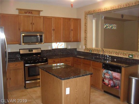3rd image of 5309 Coral Hills St