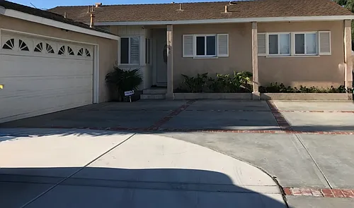 5582 Rochelle Ave Photo 1