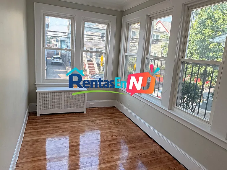 49-51 Finlay Pl #1 — Photo 3