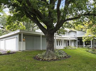 200 Norman Ridge Dr, Bloomington, MN 55437