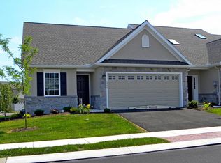 1346 Willow Creek Dr, Mount Joy, PA 17552