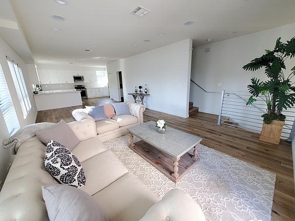 2nd image of 1357 N Stanley Ave #1357.5