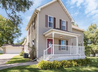 1103 1st Ave NW, Mount Vernon, IA 52314