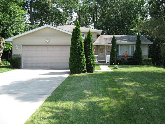 4th image of 3915 Bonnie Dr