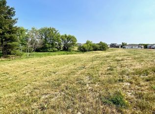 W206N17570 Hidden Creek Rd, Jackson, WI 53037