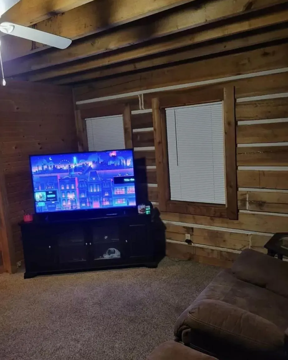 2 bed, 1036 sqft, $950 — Photo 3