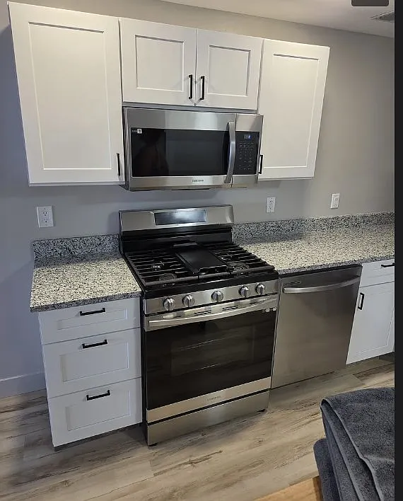 1 bed, 1.0 bath, 638 sqft, $1,200 — Photo 4