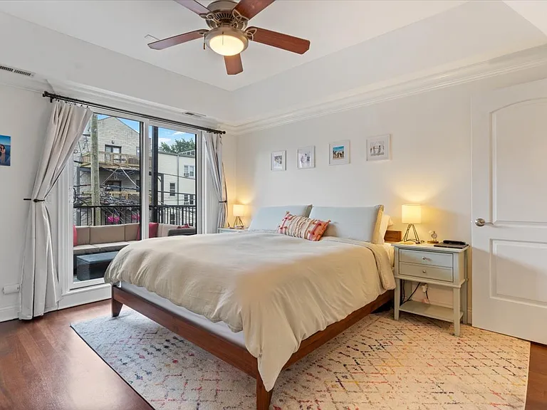3723 N Wilton Ave #2 — Photo 12