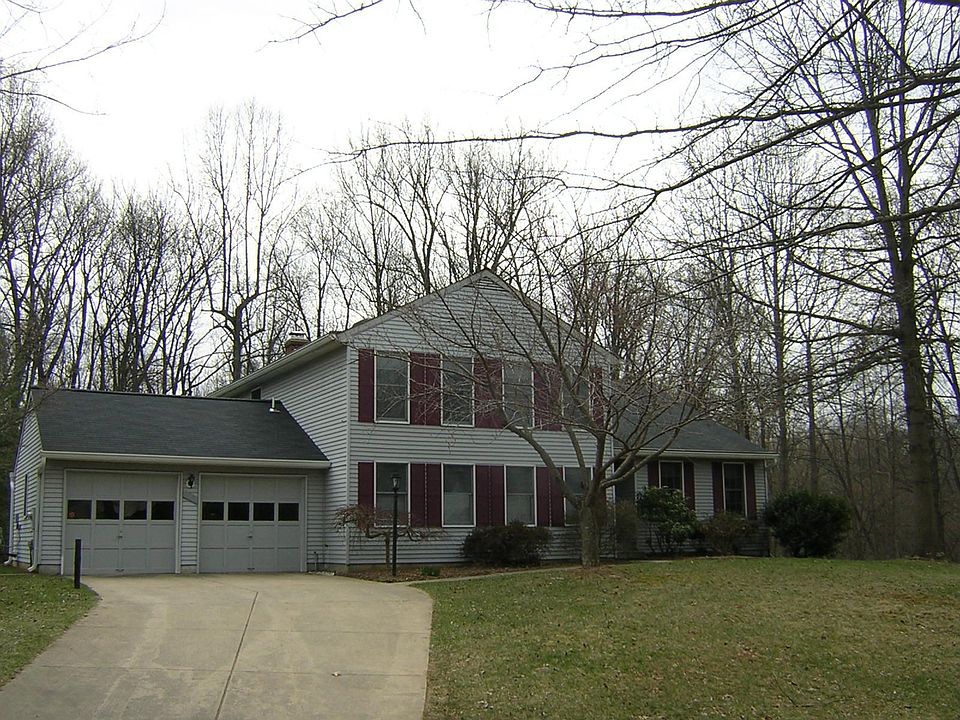 4BR,3.5BA home in premium cul de sac location