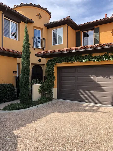 19 Lucania Dr Photo 1