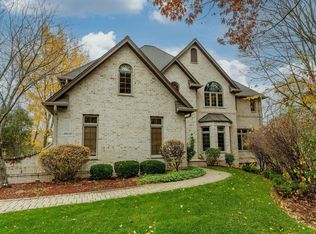 19050 Baythorn Way, Brookfield, WI 53045