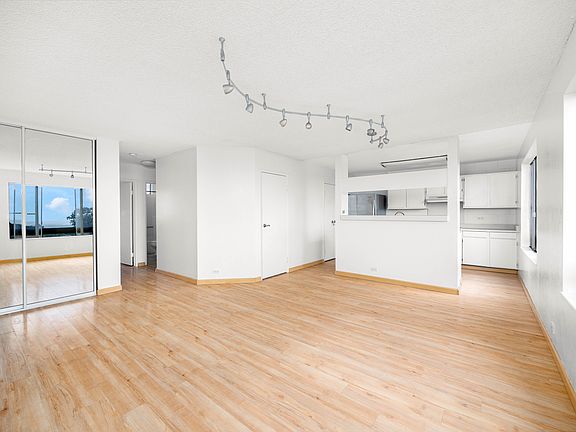 3rd image of 92-1249 Panana St APT 1