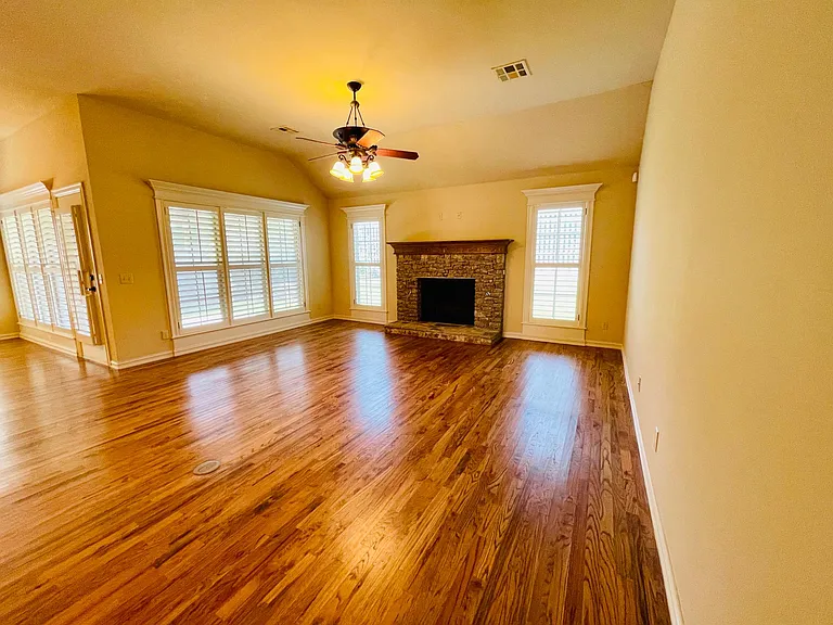 10932 S 77th Pl E — Photo 16