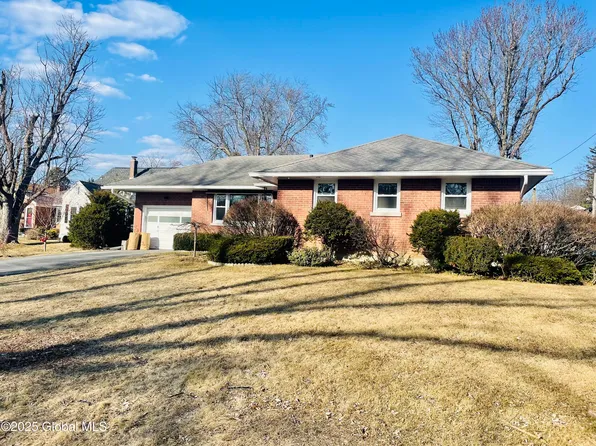 88 Hillcrest Avenue, Albany, NY 12203