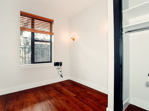 5th image of 1145 Pacific St #3FF