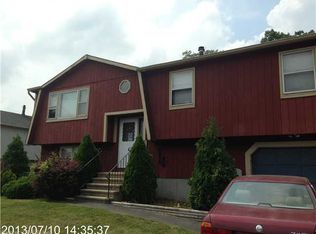 65 Nonquit St, West Haven, CT 06516