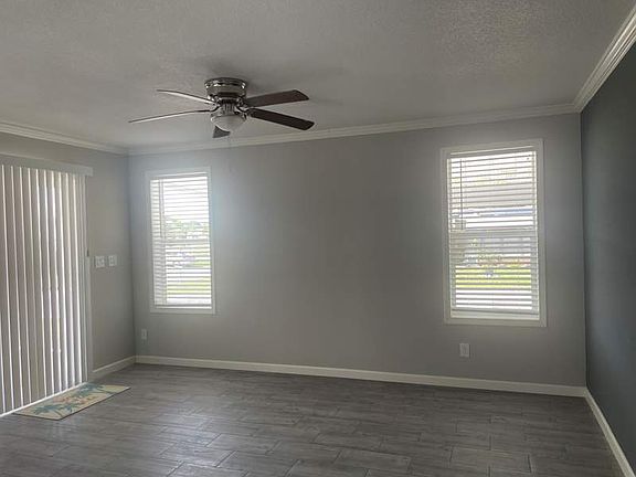 4th image of 113 Sundbird Sq #65