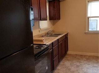 2435 Oakwood Dr, Cuyahoga Falls, OH