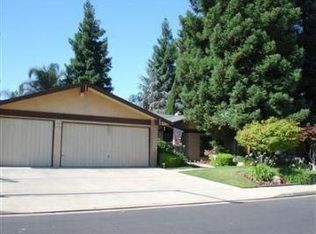 1998 Vartikian Ave, Clovis, CA 93611