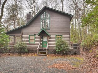 261 Racoon Trl, Morganton, GA 30560