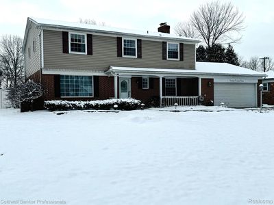 16164 Chatham Dr, Clinton Township, MI, 48035