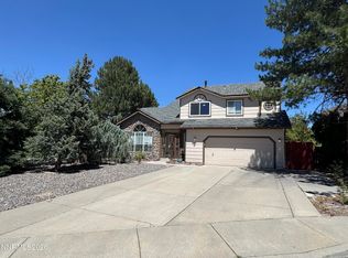 998 Edgecliff Dr, Reno, NV 89523