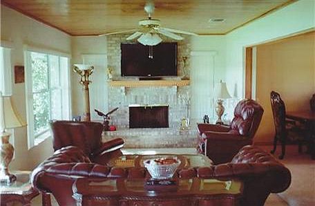 3rd image of 15021 Green Valley Blvd