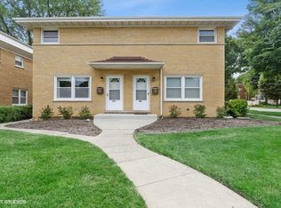 455 S Elmhurst Rd, Mount Prospect, IL 60056