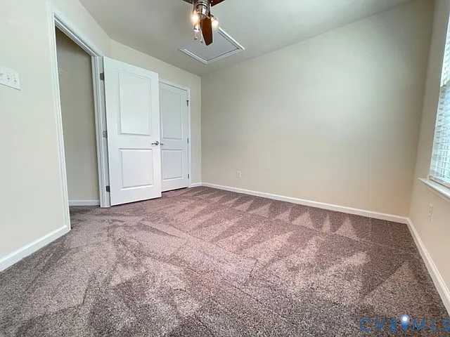 8107 Creekside Village Dr — Photo 35