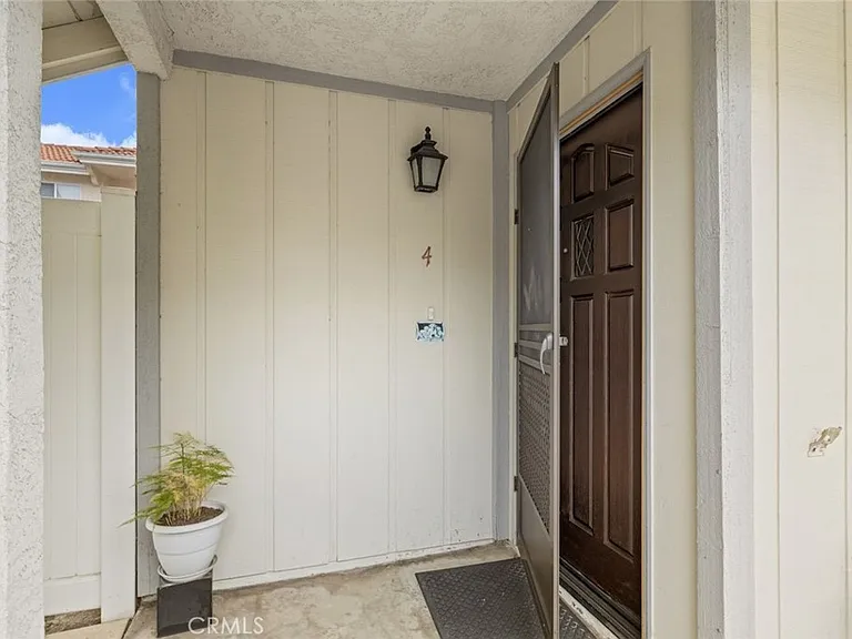 317 E Duarte Rd #4 — Photo 4